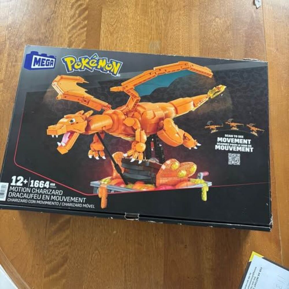 MEGA Pokemon Motion Charizard HMW05 Building Toy Kit Open Box Missing Bags